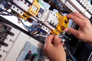 Técnico en Electricidad y Redes de CIPET Cali